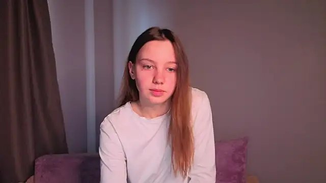 Snapshot of lolytaberry chatting on May 8, 2026, 1:53 am lolytaberry online show from May 8, 2026, 1:53 am