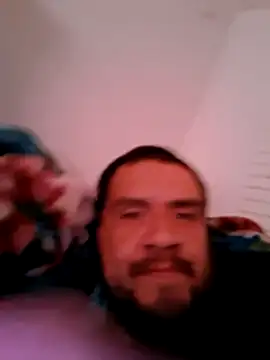 Almircorral2211 online show from June 19, 2026, 7:47 am