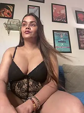 Snapshot of Leena_singh chatting on July 5, 2026, 6:59 pm Leena singh online show from July 5, 2026, 6:59 pm