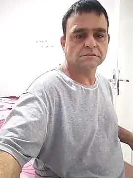 Snapshot of CasalCoupeBrasil chatting on July 6, 2026, 4:41 am CasalCoupeBrasil online show from July 6, 2026, 4:41 am