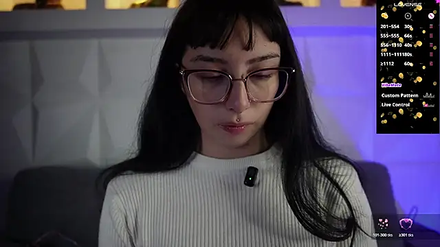 Snapshot of zara_bliss chatting on August 7, 2026, 11:05 am zara bliss online show from August 7, 2026, 11:05 am