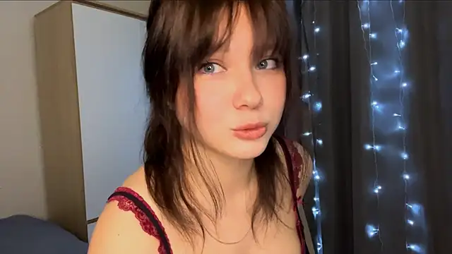 Snapshot of EmilyMercurial chatting on June 3, 2026, 7:29 pm EmilyMercurial online show from June 3, 2026, 7:29 pm