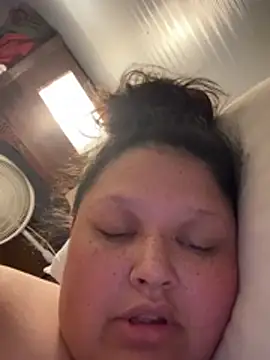 plussizemama online show from May 17, 2026, 2:00 am