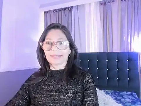 Snapshot of lena_gray chatting on May 21, 2026, 1:19 pm lena gray online show from May 21, 2026, 1:19 pm