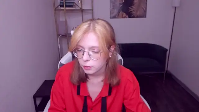 Snapshot of FoxxyyPolly chatting on May 16, 2026, 6:34 am FoxxyyPolly online show from May 16, 2026, 6:34 am