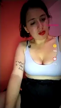 Annie loveer online show from July 6, 2026, 3:57 am