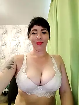 -KARINA-LOVE- online show from May 13, 2026, 2:46 pm