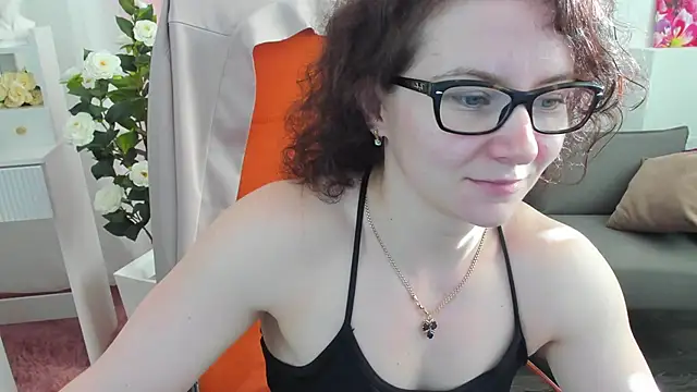 AureliaGleam online show from June 1, 2026, 1:28 am