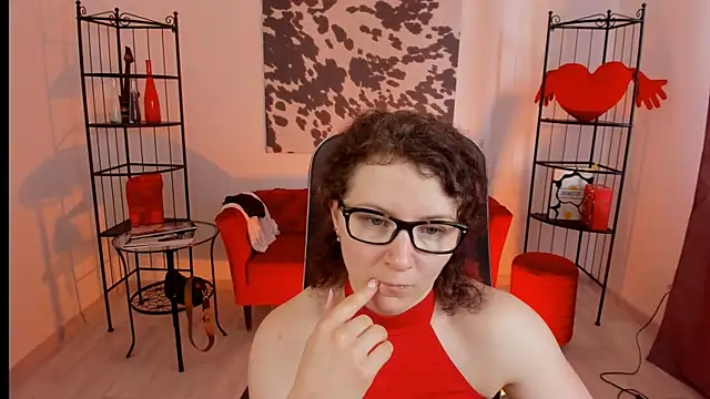 AureliaGleam online show from July 5, 2026, 8:10 am