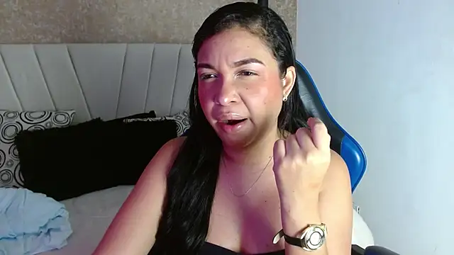Snapshot of AliceSmity__ chatting on May 24, 2026, 12:05 pm AliceSmity online show from May 24, 2026, 12:05 pm