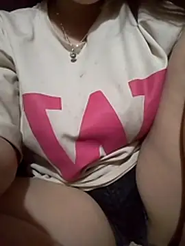 suzy sexywet online show from July 2, 2026, 2:23 am