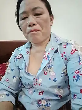 -Lytina- online show from June 26, 2026, 11:38 am