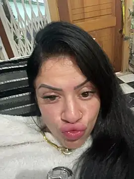 Snapshot of belababyy chatting on July 28, 2026, 7:39 pm belababyy online show from July 28, 2026, 7:39 pm