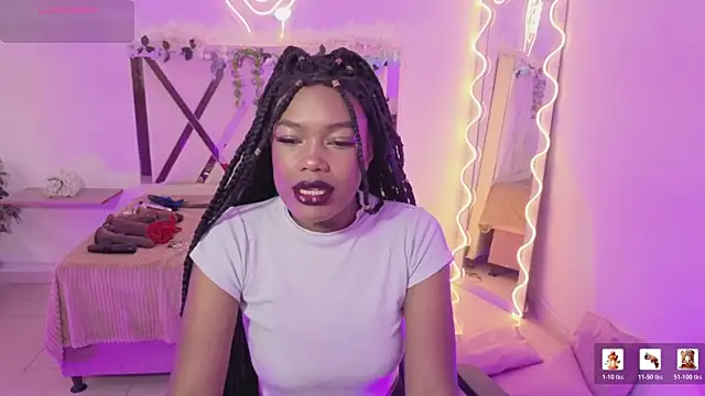 CRISTALBROKE TAY online show from June 26, 2026, 7:09 pm