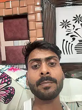 Moodupsex online show from May 13, 2026, 6:15 pm