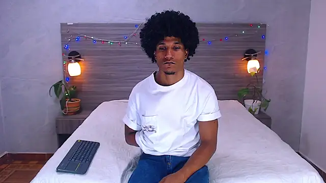 Snapshot of Dilan_Hall chatting on June 17, 2026, 7:13 pm Dilan Hall online show from June 17, 2026, 7:13 pm
