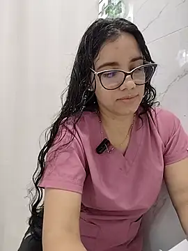 alanahot94 online show from July 23, 2026, 4:58 pm