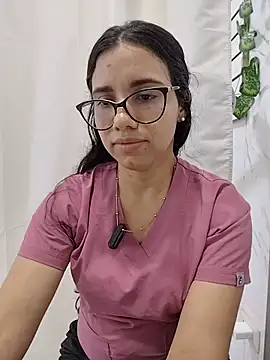 alanahot94 online show from July 25, 2026, 10:05 pm