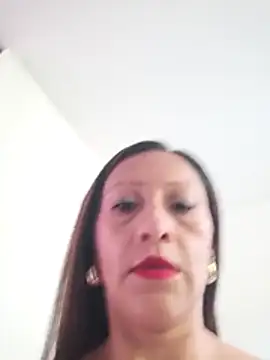Snapshot of Vely_ chatting on June 23, 2026, 6:17 pm Vely online show from June 23, 2026, 6:17 pm