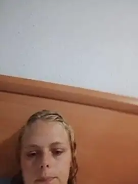 Snapshot of Ambri- chatting on July 12, 2026, 5:58 pm Ambri- online show from July 12, 2026, 5:58 pm