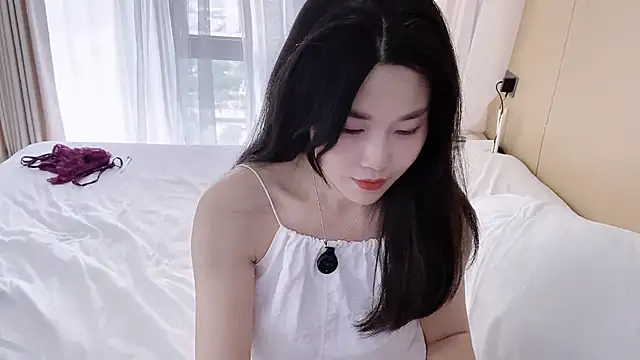 Snapshot of Emma_qiqi chatting on May 20, 2026, 2:19 am Emma qiqi online show from May 20, 2026, 2:19 am