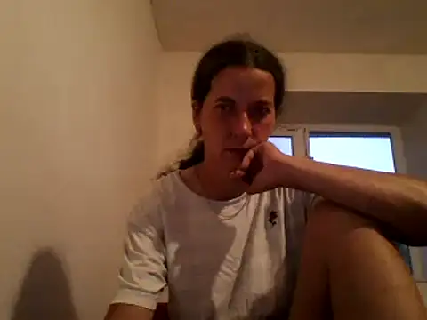 Snapshot of DanicaFey chatting on June 25, 2026, 6:13 pm DanicaFey online show from June 25, 2026, 6:13 pm