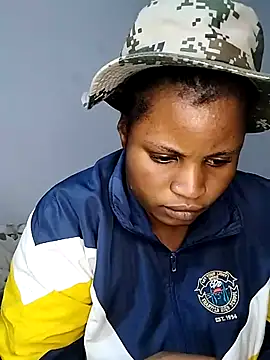 JuicyHoney 01 online show from July 3, 2026, 7:42 pm