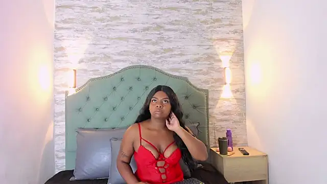 DannaWhisper online show from May 19, 2026, 11:39 am