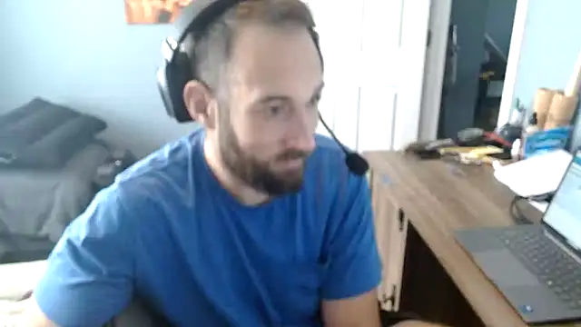 dannyboyx69 online show from May 22, 2026, 2:15 pm