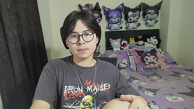 kuromi boy online show from June 5, 2026, 4:28 am