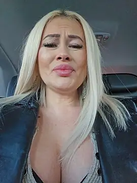 Snapshot of MILFBARBY chatting on February 21, 2026, 8:27 am MILFBARBY online show from February 21, 2026, 8:27 am