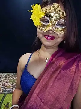 Snapshot of Quotefungirl chatting on June 27, 2026, 4:57 pm Quotefungirl online show from June 27, 2026, 4:57 pm