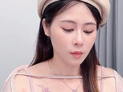 wanttg 8 online show from May 14, 2026, 2:41 am