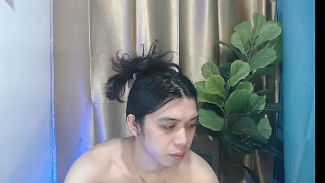 RoseAmarie online show from July 25, 2026, 11:38 am