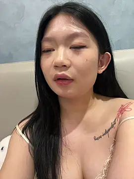 shuyuanli445 online show from May 24, 2026, 8:31 pm