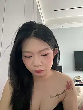 shuyuanli445 online show from May 27, 2026, 7:16 am