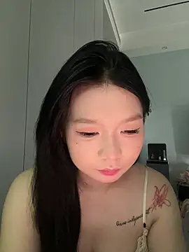 shuyuanli445 online show from May 22, 2026, 5:27 am