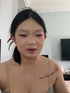 shuyuanli445 online show from May 20, 2026, 6:32 am