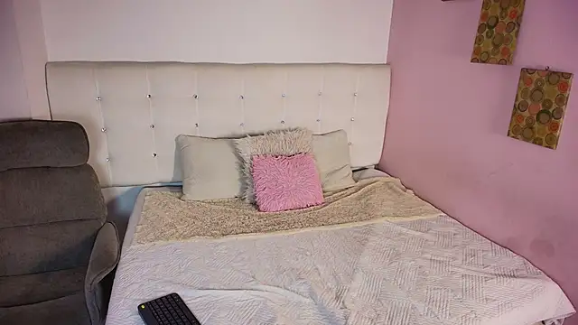 Snapshot of emilly_duque chatting on June 20, 2026, 3:55 am emilly duque online show from June 20, 2026, 3:55 am