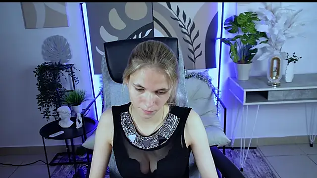Snapshot of effyfetcher chatting on July 20, 2026, 1:02 pm effyfetcher online show from July 20, 2026, 1:02 pm