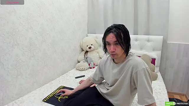 Snapshot of CalvinChapman chatting on July 1, 2026, 2:56 am CalvinChapman online show from July 1, 2026, 2:56 am