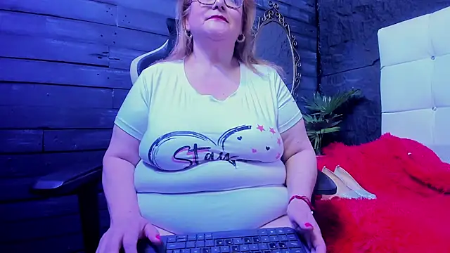Snapshot of Rebecca_mature56 chatting on May 14, 2026, 2:19 am Rebecca mature56 online show from May 14, 2026, 2:19 am