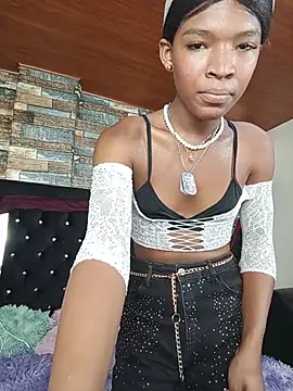 Liss Love1 online show from June 13, 2026, 9:13 pm
