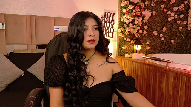 ariana foxx  online show from June 13, 2026, 2:26 pm