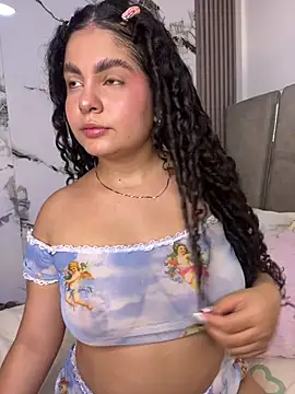 Snapshot of Yassy_11 chatting on May 10, 2026, 1:20 am Yassy 11 online show from May 10, 2026, 1:20 am