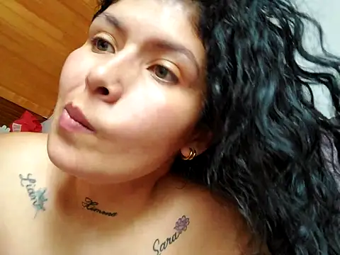 LadyVelvett online show from May 13, 2026, 7:54 pm