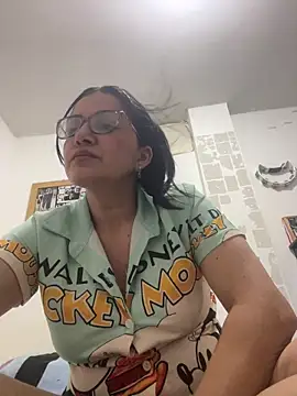 Snapshot of Casandra_inthemorning chatting on May 18, 2026, 1:17 am Casandra inthemorning online show from May 18, 2026, 1:17 am