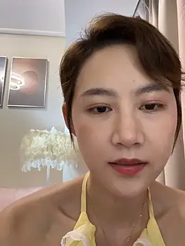 A-happyy online show from May 13, 2026, 12:56 pm