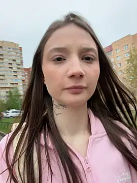 hiding-mila online show from May 14, 2026, 4:09 am