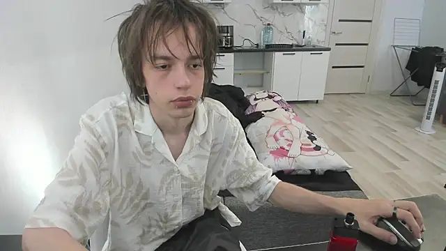 Snapshot of Nolan_Sagee chatting on June 13, 2026, 5:16 am Nolan Sagee online show from June 13, 2026, 5:16 am